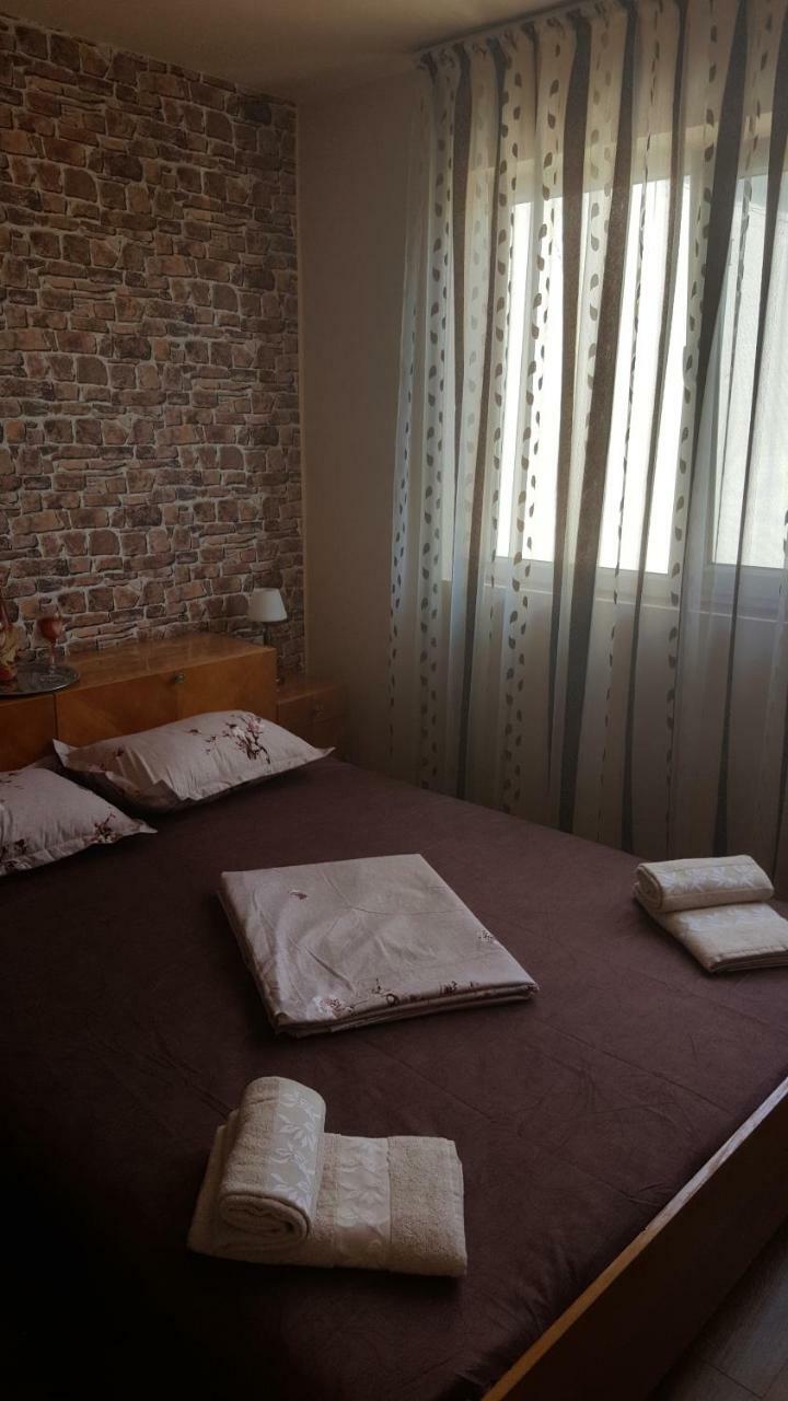 Apartament Victory Apartment Orsova Exterior photo